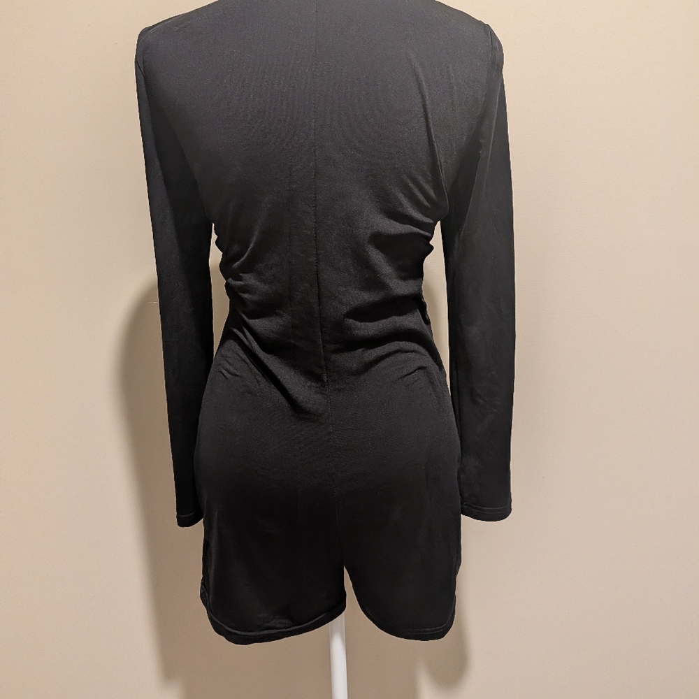 Black Lace-Up Micro short Romper - Picture 8 of 12